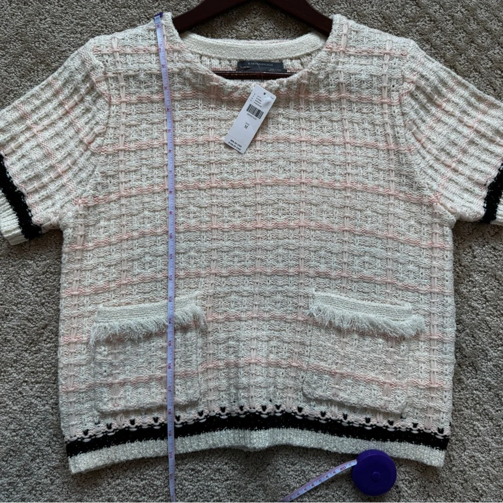 Adorable Anthro Sweater Top - Picture 4 of 4